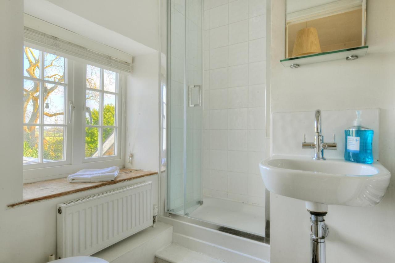 Charm Cottage Charmouth Exterior foto